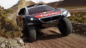 Sébastien Loeb (Peugeot) sur les routes du Dakar