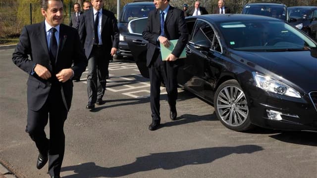 Nicolas Sarkozy a pour la première fois vendredi évoqué la possibilité d'une victoire à l'élection présidentielle, lors d'un déplacement à Meaux, surfant ainsi sur des sondages d'opinion qui lui sont moins défavorables pour le premier tour. /Photo prise l