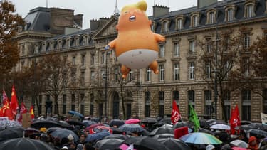 Rassemblement anti-Trump place de la République à Paris, le 11 novembre 2018
