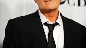 Charlie Sheen a été licencié lundi et ne jouera plus dans la célèbre comédie américaine "Mon Oncle Charlie" qui avait marqué son retour en grâce auprès du public après une longue traversée du désert. Cette sanction vient conclure une série de frasques et