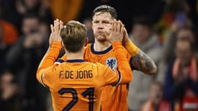 Frenkie De Jong et Wout Weghorst célèbrent un but des Pays-Bas en Ligue des nations, novembre 2024