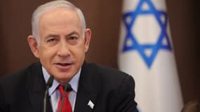 Le Premier ministre israélien Benjamin Netanyahu assiste à la réunion hebdomadaire du cabinet dans son bureau à Jérusalem, le 27 septembre 2023. Photo d'illustration 