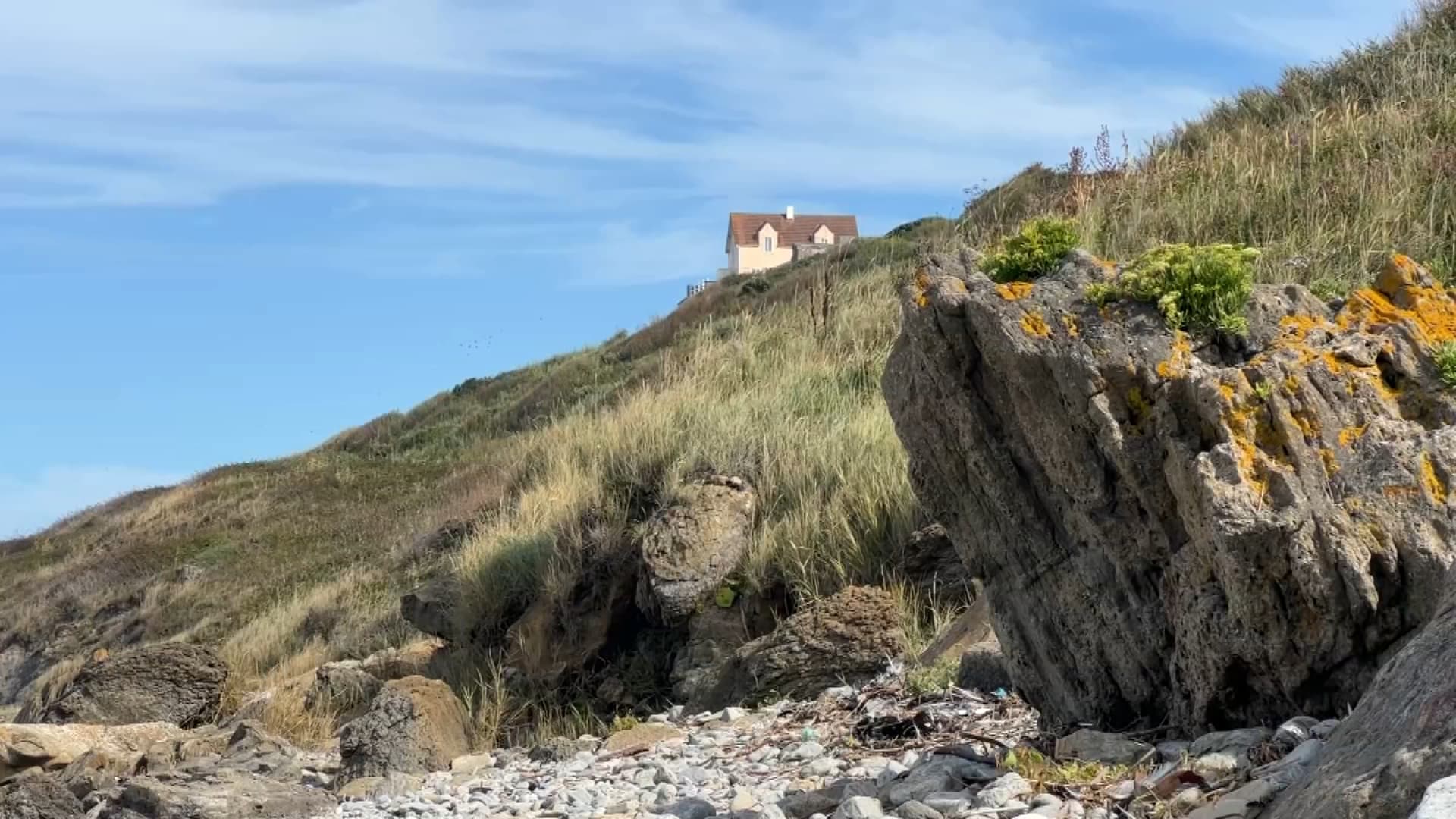 UN MIGRANT RETROUVÉ MORT SUR UNE PLAGE AU SUD DE BOULOGNE-SUR-MER