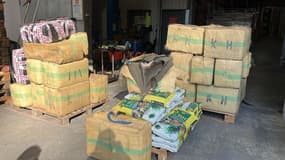 Les douaniers de Menton ont saisi près de 1,4 tonne de pollen de cannabis dissimulé dans 29 valises marocaines, le 7 novembre. 