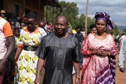 Evariste Ndayishimiye va voter à la présidentielle à Giheta, dans le centre du Burundi, le 20 mai 2020 Evariste Ndayishimiye va voter à la présidentielle à Giheta, dans le centre du Burundi, le 20 mai 2020