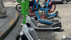 Des trottinettes en libre-service à Paris.