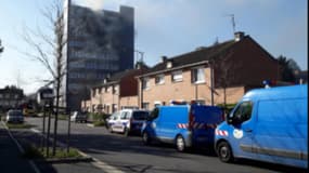 L'immeuble incendié sur le boulevard du Canada, à Béthune.