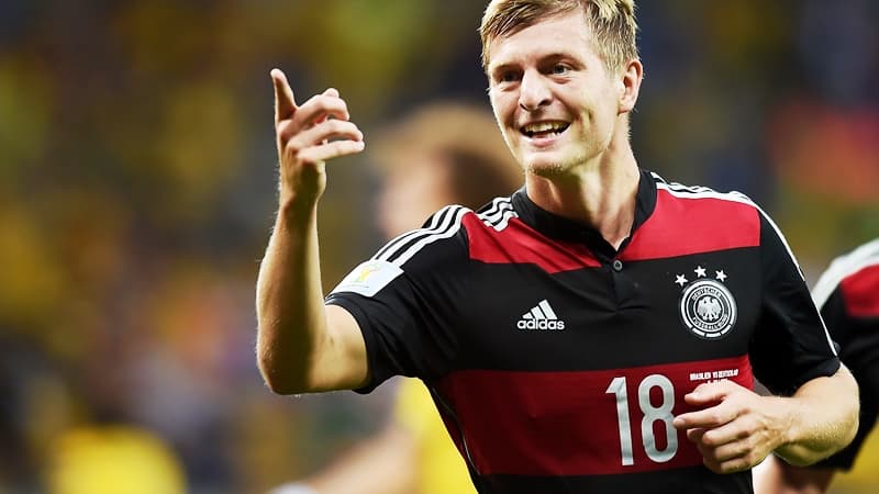 Le 8 juillet 2014, Toni Kroos a été élu homme du match lors de la correction du Brésil par l'Allemagne en demi-finale du Mondial (7-1).