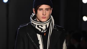 Noé Elmaleh, fils de Gad Elmaleh et Anne Brochet, défilant à la Fashion Week de New York  le 13 février 2017.