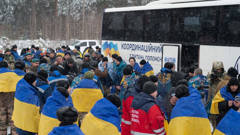 La Russie annonce un échange de 500 prisonniers de guerre de chaque camp avec l'Ukraine