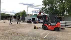 Derniers préparatifs pour le festival des Nuits du Canal.