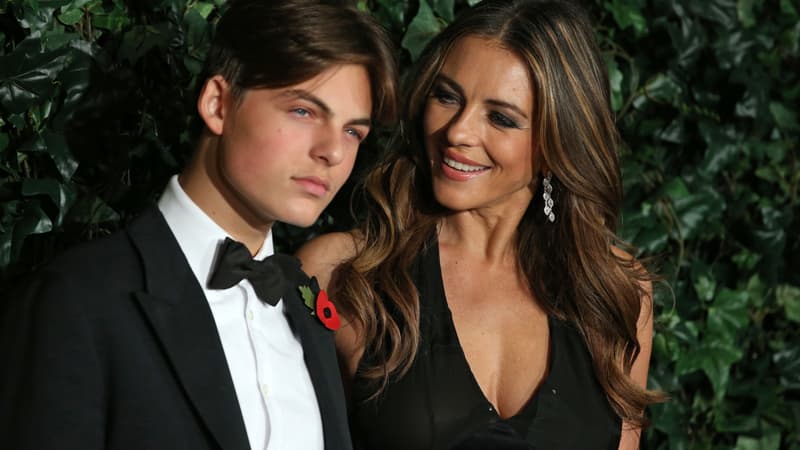 Elizabeth Hurley et son fils Damian à Londres en 2016