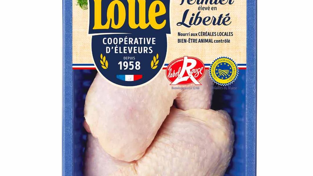 Cette barquette de deux cuisses de poulet Loué est rappelée.