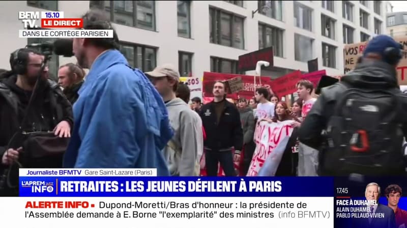 Les jeunes manifestent à Paris contre la réforme des retraites