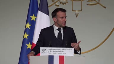 Emmanuel Macron lors d'un discours annuel devant les ambassadeurs le 8 janvier 2026 à Paris