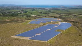 La centrale photovoltaïque offrira une puissance totale de 160 mégawatts et d'une capacité de stockage de 340 mégawattheures.