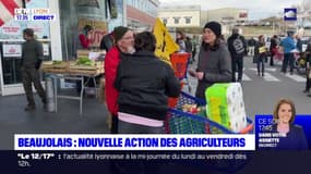 Beaujolais: des agriculteurs en colère installent un marché devant une grande surface