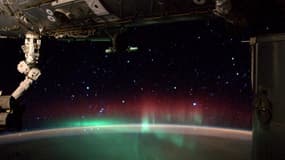 L'image d'aurore boréale postée par Reid Wiseman sur Twitter.