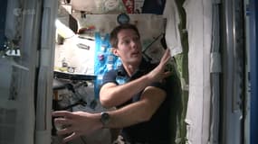 L'astronaute Thomas Pesquet nous fait visiter sa chambre dans l'ISS.