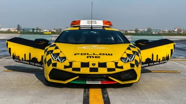Après l'Aventador, la Huracan devient le nouveau véhicule d'intervention de l'aéroport de Bologne.