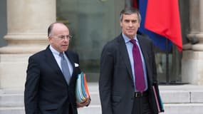 Bernard Cazeneuve, à gauche, aux côtés de Jérôme Cahuzac, qu'il va remplacer au Budget.