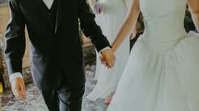 Un couple de mariés (illustration)