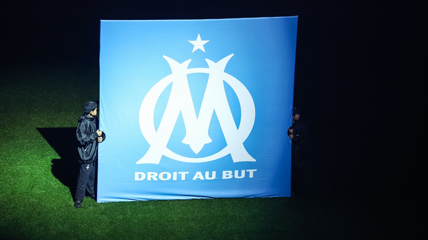 OM-PSG: MARSEILLE A MENACÉ LA LFP DE RECOURS SI LE CLASSIQUE N'ÉTAIT PAS JOUÉ LUNDI