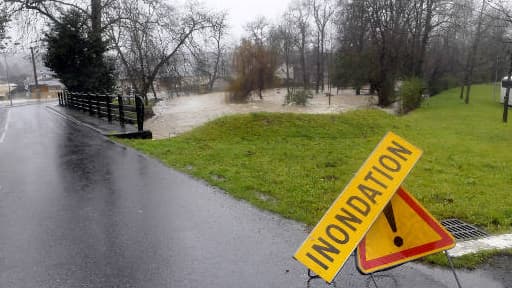 La commune d'Idron, dans les Pyrénées-Atlantiques, très touchée par les inondations dimanche dernier.