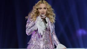 Madonna sur la scène des Billboard Awards le 22 mai 2016 à Las Vegas 