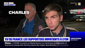 Les joueurs du XV de France sont arrivés à Lyon en présence de supporters 