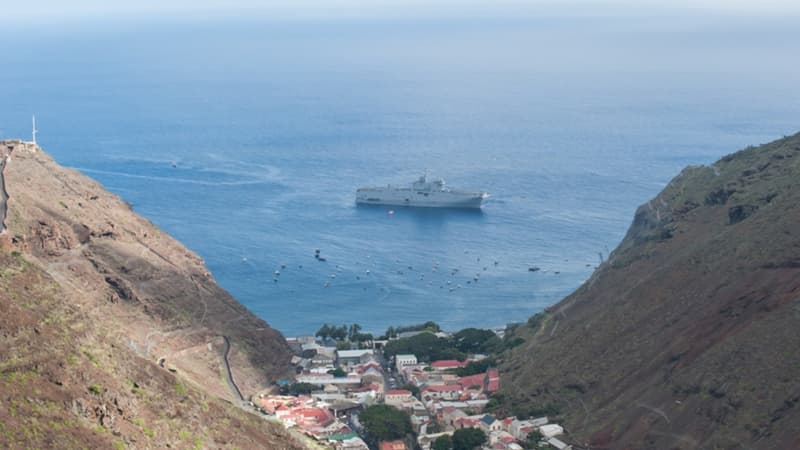 Sainte Hélène est l'une des dernières destinations au monde qui n'est accessible qu'après un long voyage en mer. 