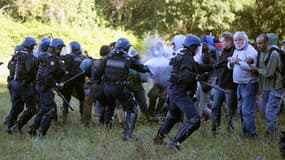 Une grenade offensive lancée par un gendarme est responsable de la mort de Rémi Fraisse au barrage de Sivens.