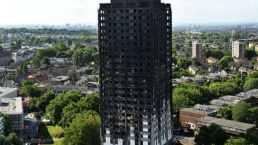 La Grenfell Tower de Londres, ravagée par un violent incendie.