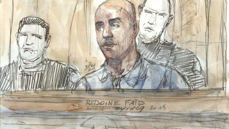 Croquis d'audience réalisé le 27 février 2018 montrant Redoine Faïd jugé devant la cour d'assises de Paris pour un braquage raté en 2010 ayant coûté la vie à une policière municipale