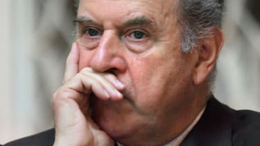 Claude Contamine, lors d'une conférence de presse à Paris, le 20 juillet 2001.