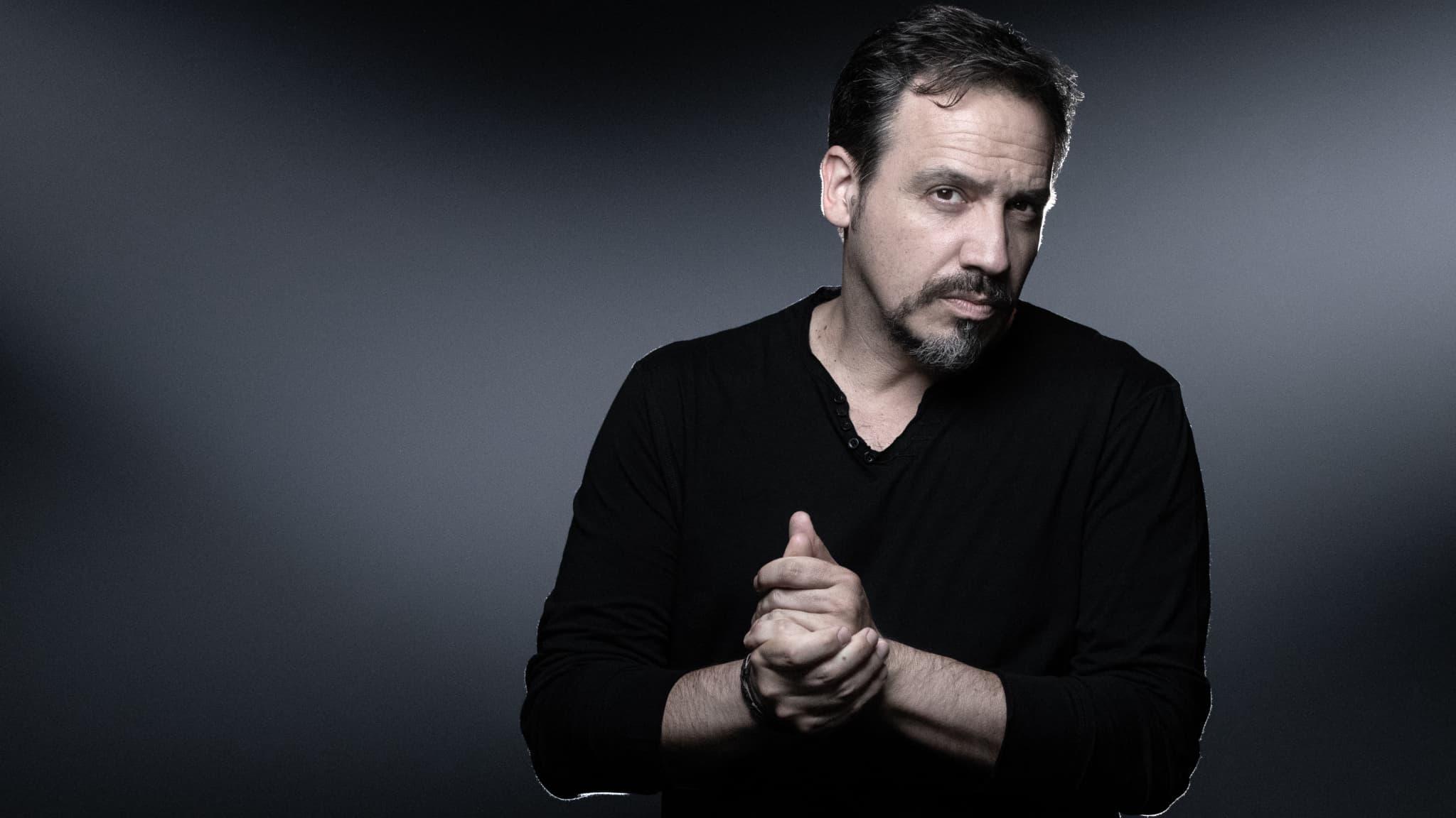 "Ils se sont construits avec la série": comment le "Kaamelott" d'Alexandre Astier captive les fans depuis ses débuts