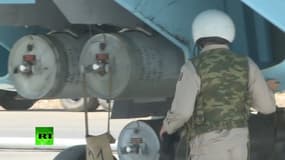 Des sous-munitions équipées sur un bombardier russe.