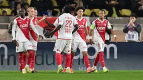 Les joueurs de l'AS Monaco contre Lens au stade Louis II, le 8 novembre 2025.