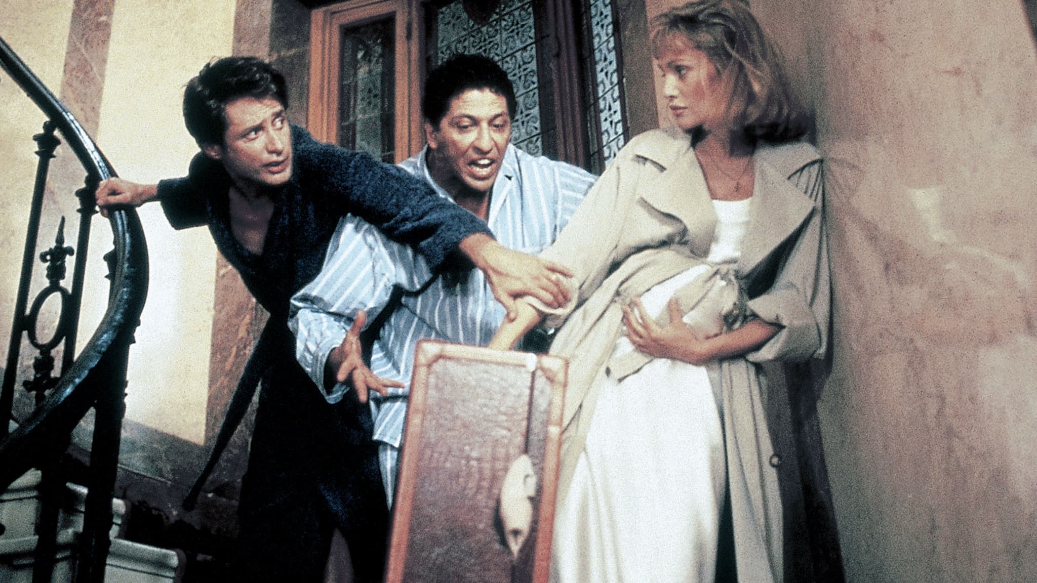 Antoine de Caunes, Smaïn et Arielle Dombasle dans "Les 2 papas et la maman" Antoine de Caunes, Smaïn et Arielle Dombasle dans "Les 2 papas et la maman"