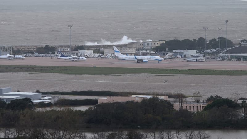 L'aéroport d'Ajaccio inondé après le passage de la tempête Fabien, le 22 décembre 2019