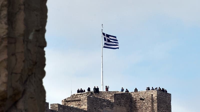 Grèce: un mort et un disparu après le crash d'un avion de chasse dans la mer