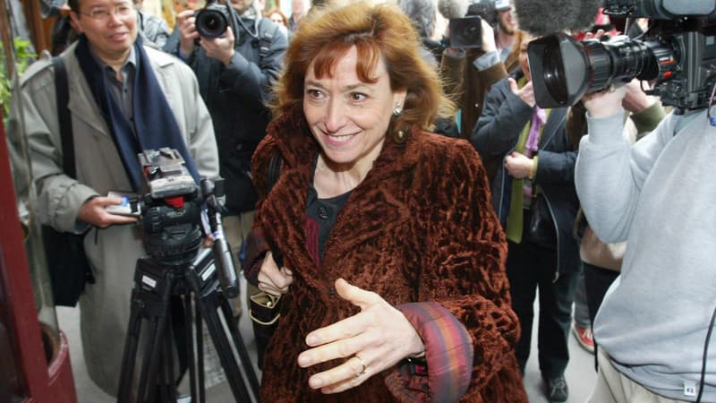 Noëlle Lenoir, le 14 avril 2004 à Paris