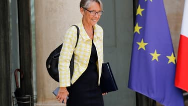 "Cette réforme, elle est indispensable", affirme Elisabeth Borne.