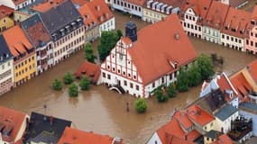 Vue aérienne de la ville de Grimma, dans l'Est de l'Allemagne, submergée par les eaux.