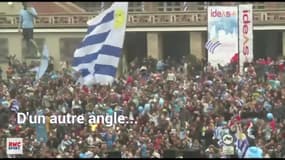 Frisson, l'émotion de la foule à Montevideo sur les buts de Cavani pendant Uruguay - Portugal