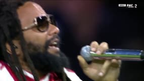 Ky-Mani Marley assure l'ambiance à la mi-temps d'Ajax-AEK