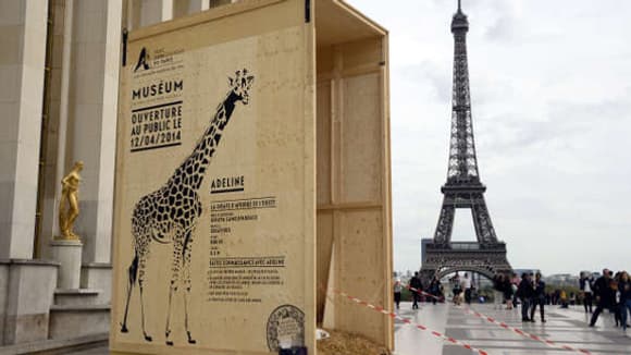 Campagne publicitaire au Trocadéro, à Paris. Campagne publicitaire au Trocadéro, à Paris.