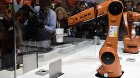 Après la décision de l'allemand Voith d'apporter ses parts, le chinois Midea dispose d'au moins 38,6% du capital de Kuka.