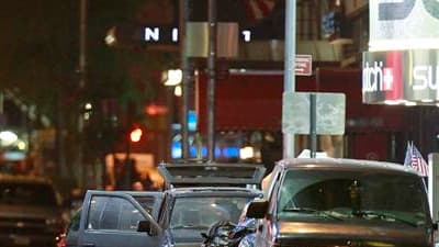 Le secteur de Times Square, à Manhattan en plein New York, a été évacué par la police samedi soir après la découverte d'un véhicule piégé qui, s'il avait explosé, aurait pu faire un grand nombre de morts à cette heure de grande affluence, selon les autori