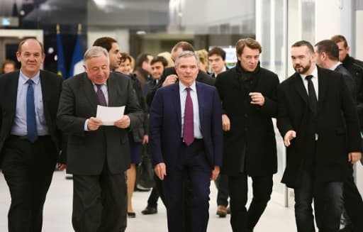 Gérard Larcher, Bernard Accoyer et Francois Baroin à la sortie du du comité politique de LR le 6 mars 2017 à Paris Gérard Larcher, Bernard Accoyer et Francois Baroin à la sortie du du comité politique de LR le 6 mars 2017 à Paris